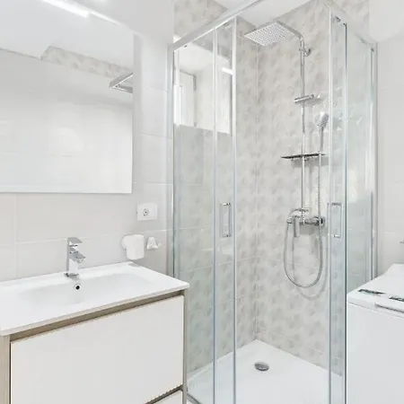Unique Apartment *